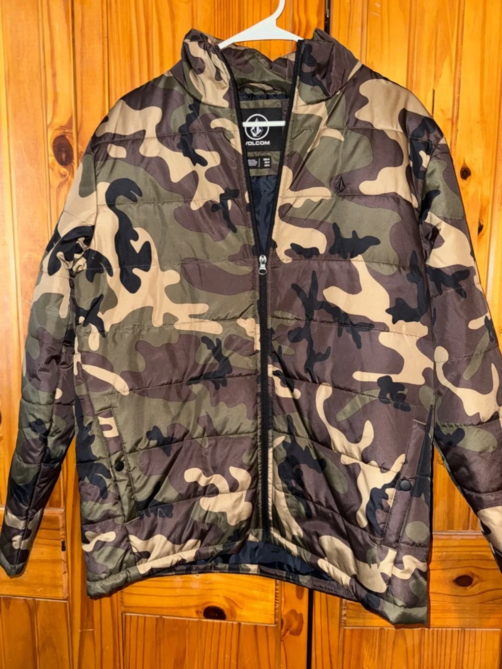 Volcom Men’s Camo Puffer Jacket - Green/Tan/Black - Picture 1 of 3